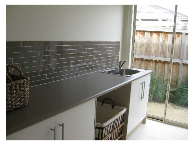 1 Hawkshead Place, Cranbourne North VIC 3977