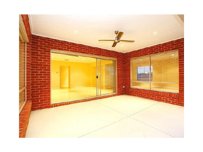 76 Langbourne Drive, Narre Warren South VIC 3805