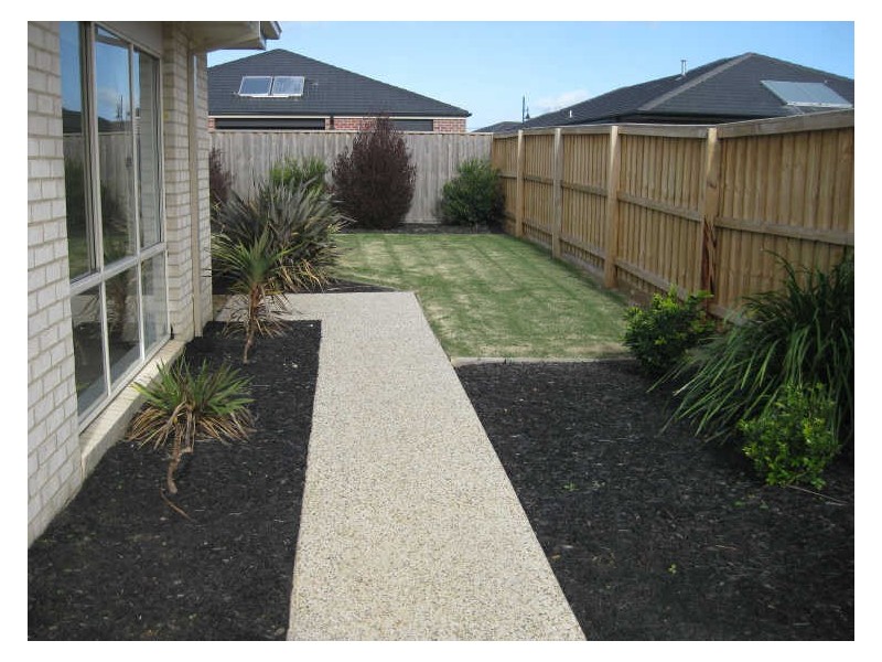 4 Waterbury Street, Cranbourne VIC 3977