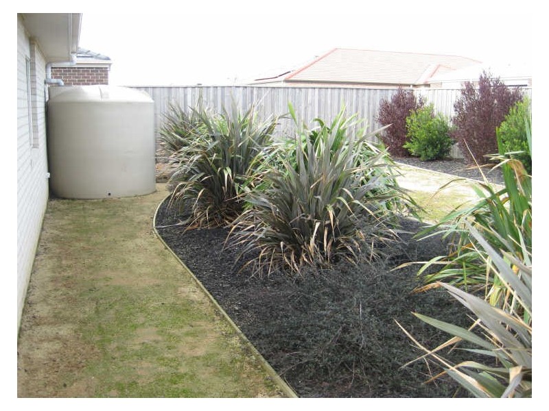 4 Waterbury Street, Cranbourne VIC 3977