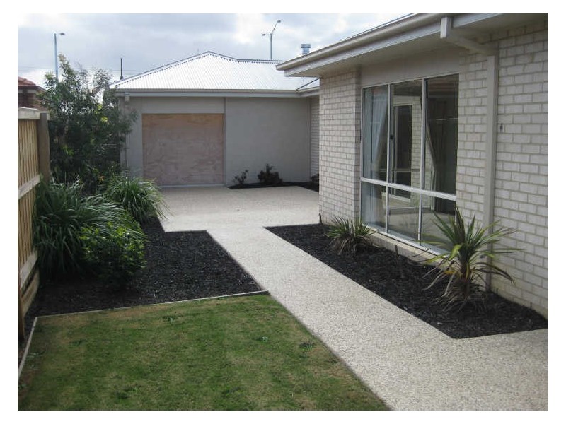 4 Waterbury Street, Cranbourne VIC 3977