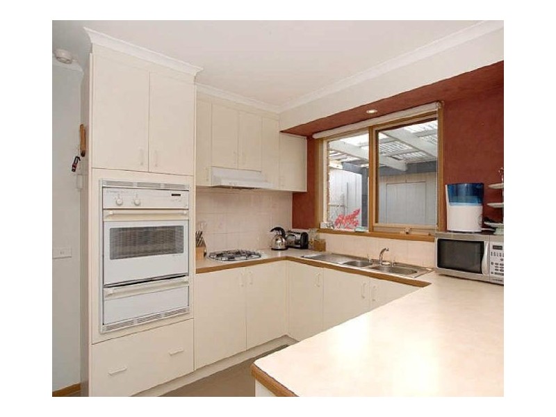 1 Insignia Close, Berwick VIC 3806