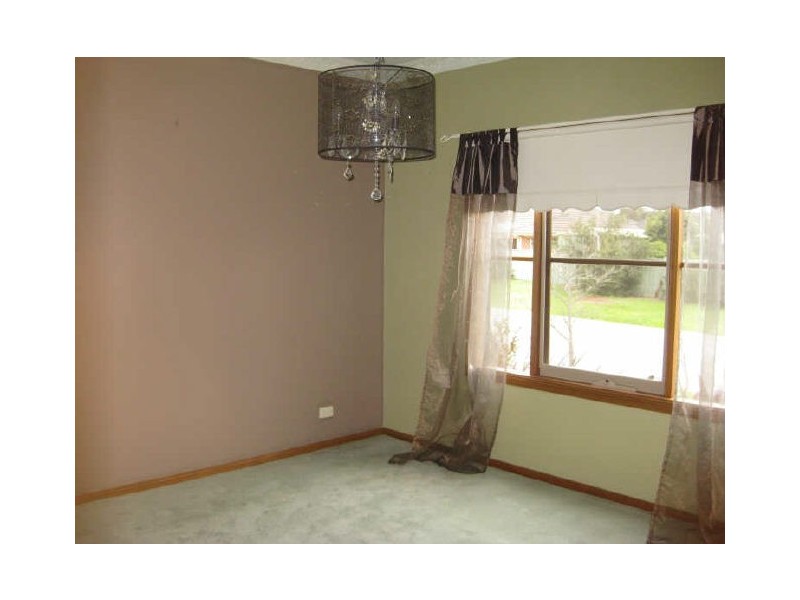 45 Jerilderie Drive, Berwick VIC 3806