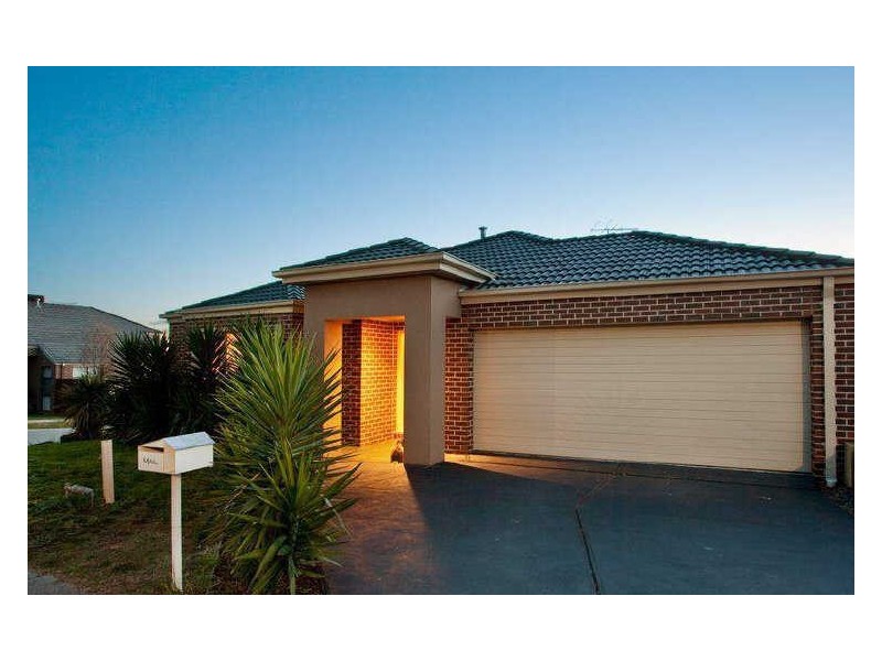 10 Northgate Drive, Berwick VIC 3806