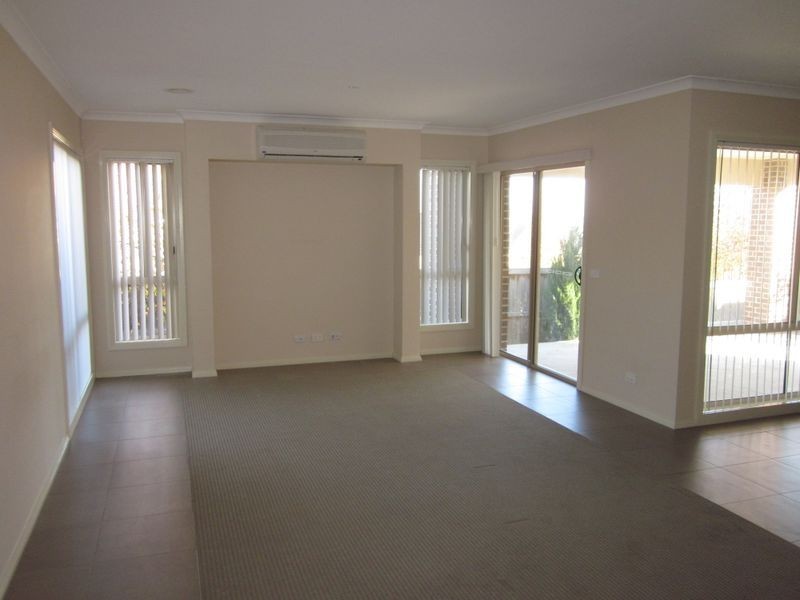 10 Northgate Drive, Berwick VIC 3806