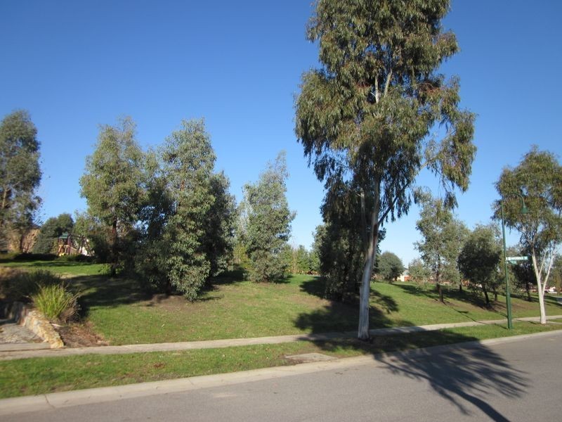 10 Northgate Drive, Berwick VIC 3806