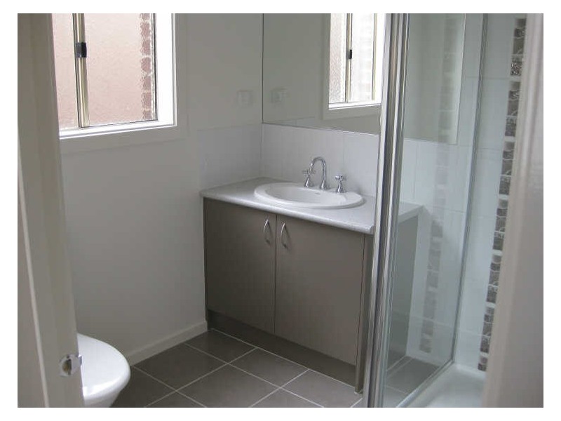 24 Mannavue Blvd, Cranbourne North VIC 3977