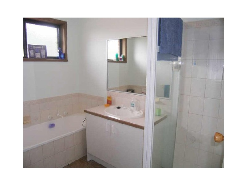 2 Festival Terrace, Berwick VIC 3806