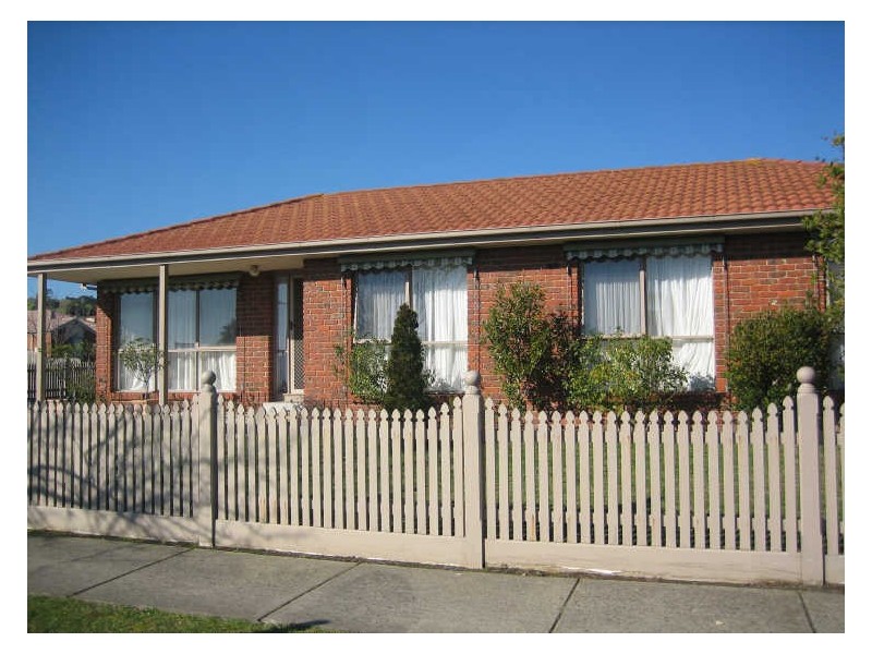 21 Denver Drive, Narre Warren VIC 3805