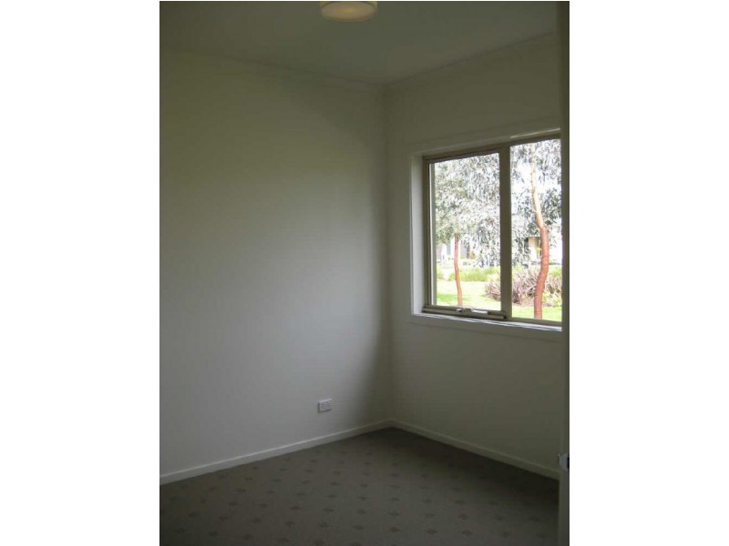 11 Tranquil Lane, Cranbourne North VIC 3977