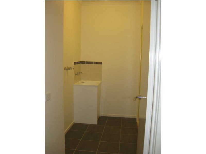 11 Tranquil Lane, Cranbourne North VIC 3977