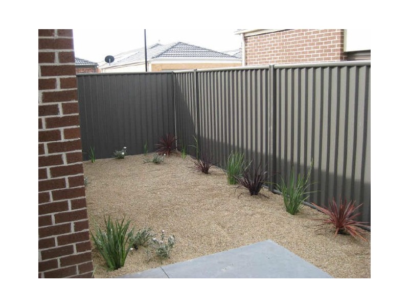 11 Tranquil Lane, Cranbourne North VIC 3977