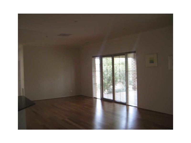 2 Don Collins Way, Berwick VIC 3806