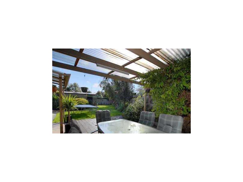 35 Bemersyde Drive, Berwick VIC 3806