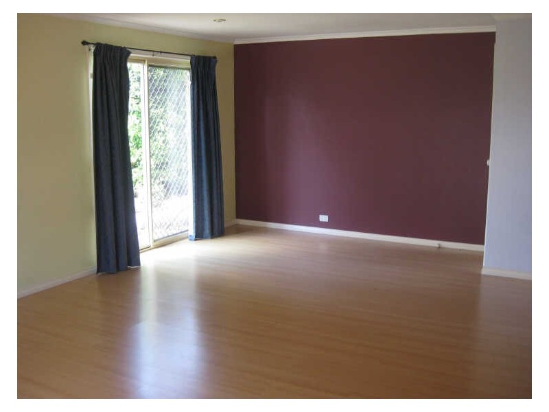 33 Greenacre Crescent, Narre Warren VIC 3805