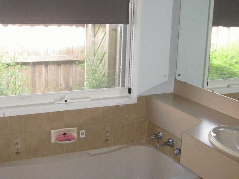 33 Greenacre Crescent, Narre Warren VIC 3805