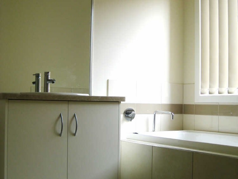 47 Riviera Drive, Berwick VIC 3806