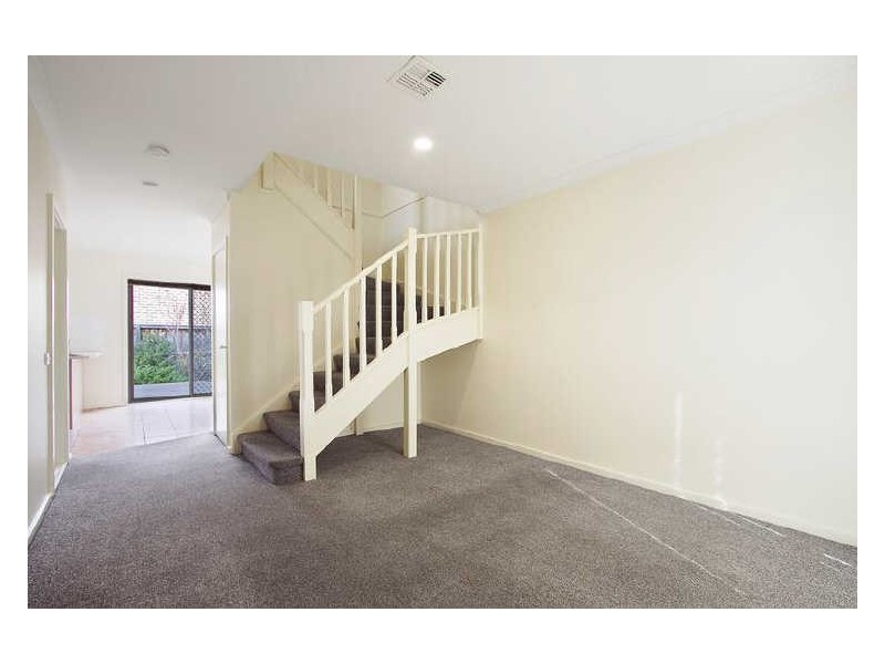 13/52-54 Shinners Avenue, Berwick VIC 3806