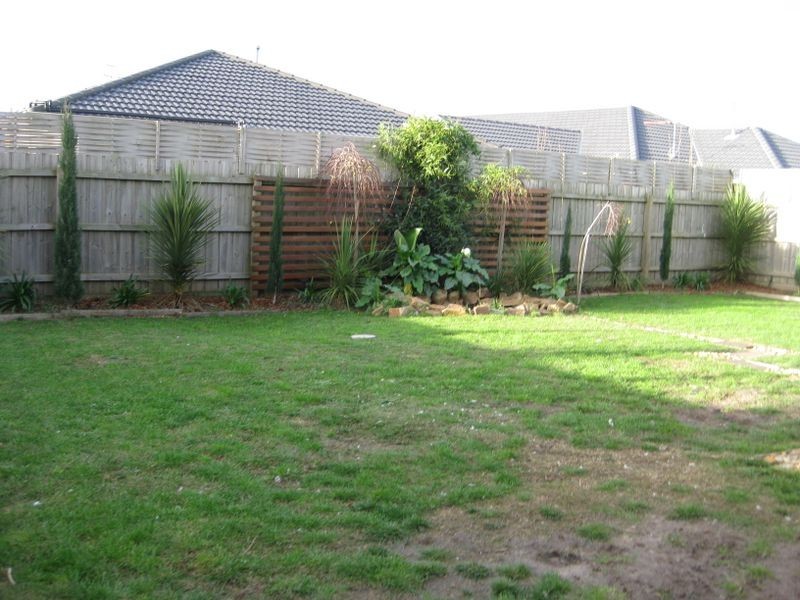 60 Brookland Greens Boulevard, Cranbourne VIC 3977