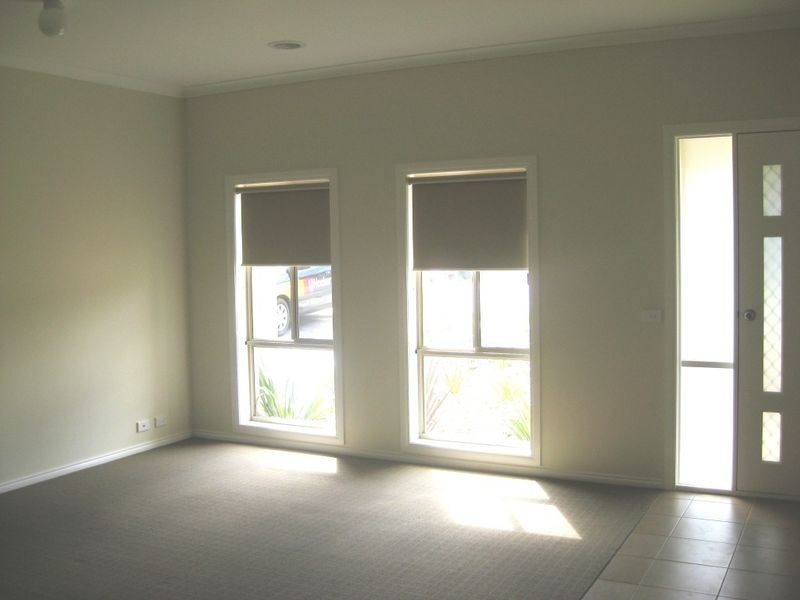 16 Barak Avenue, Berwick VIC 3806