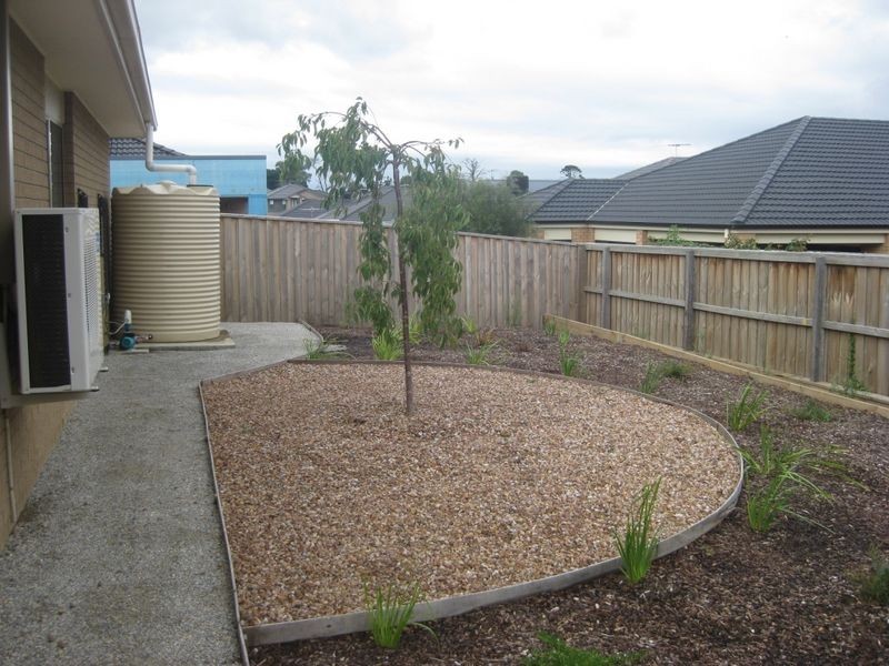 16 Barak Avenue, Berwick VIC 3806