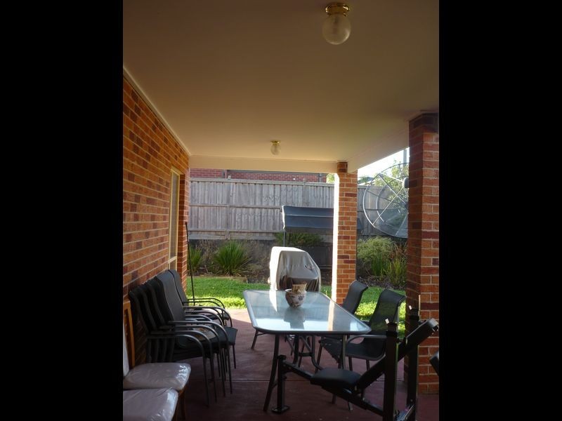 20 Edcumbene Drive, Berwick VIC 3806