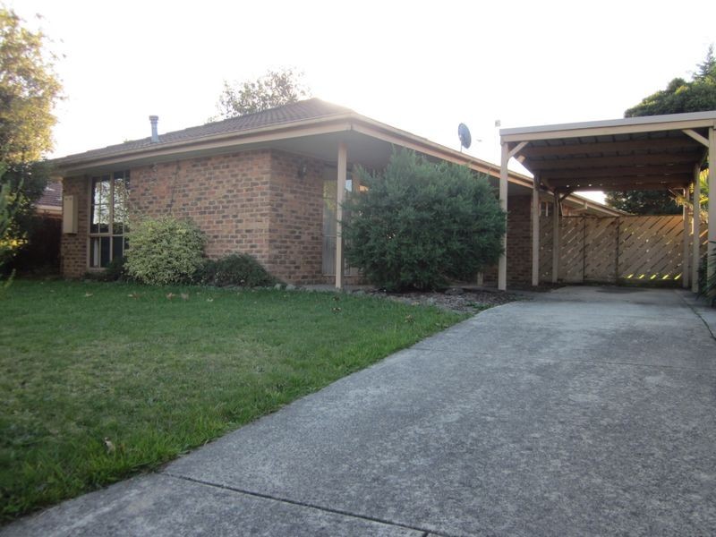 3 Lydia Mary Drive, Berwick VIC 3806