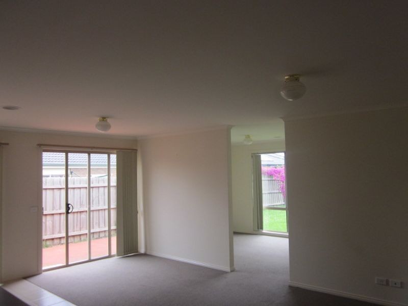 3 Dempster Way, Berwick VIC 3806