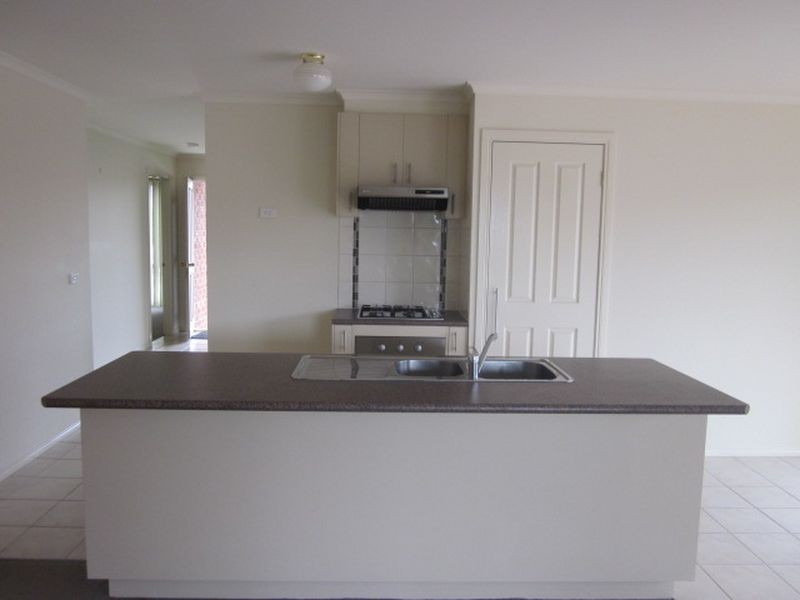 3 Dempster Way, Berwick VIC 3806