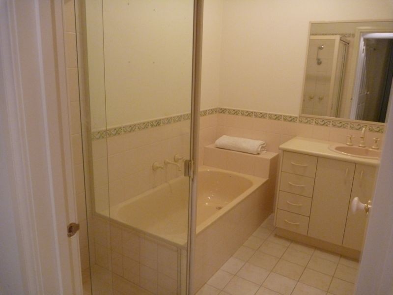 3/37 Peel Street, Berwick VIC 3806