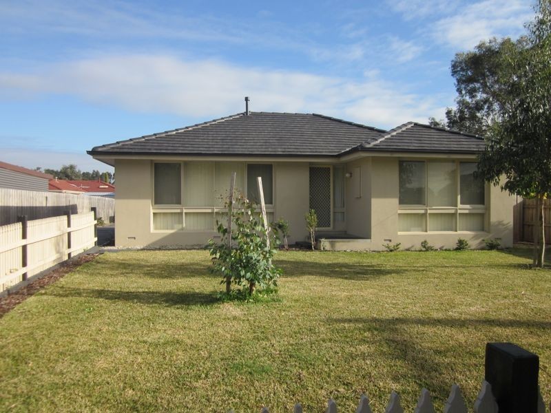 9 Clive Street, Hampton Park VIC 3976
