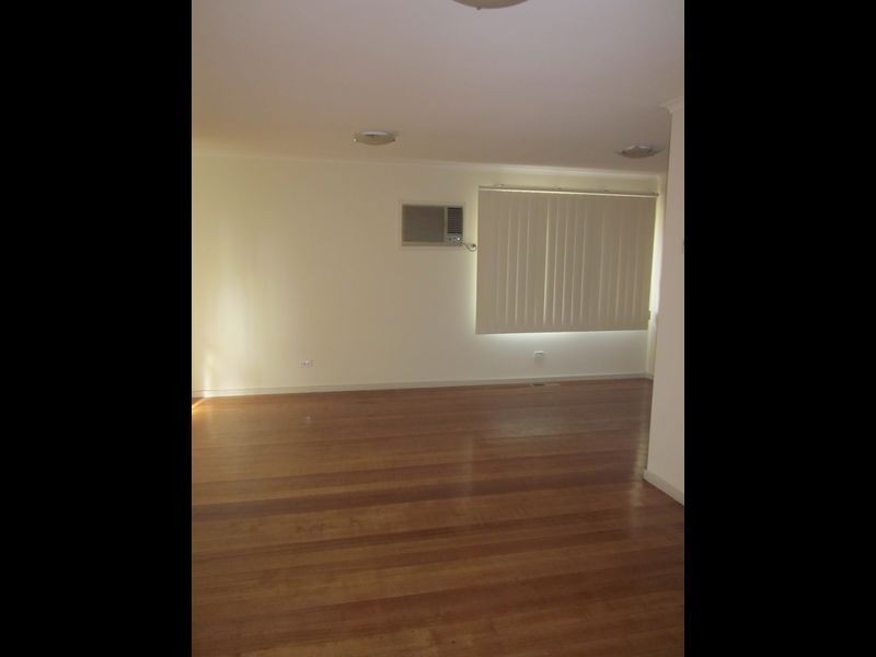 9 Clive Street, Hampton Park VIC 3976