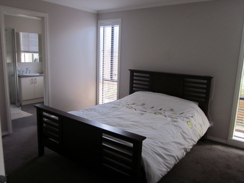 56 Fairholme Boulevard, Berwick VIC 3806