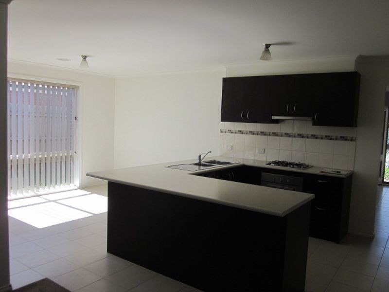 7 St Mellion Court, Cranbourne VIC 3977