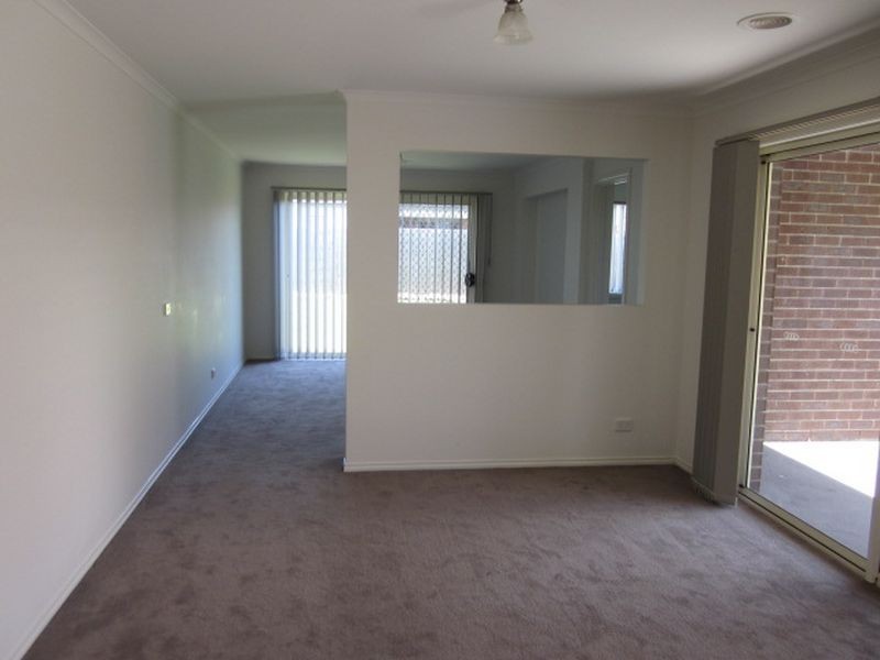 7 St Mellion Court, Cranbourne VIC 3977