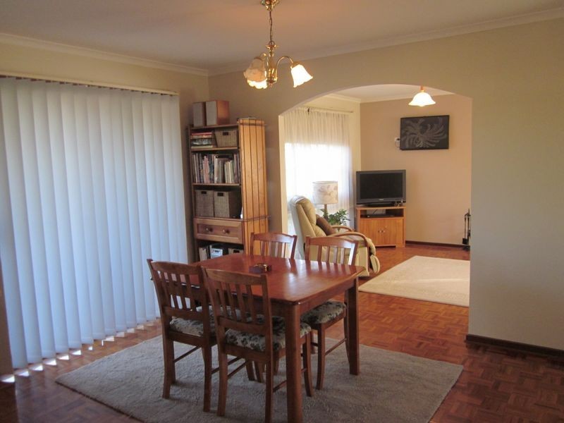 1/58 Woods Street, Beaconsfield VIC 3807