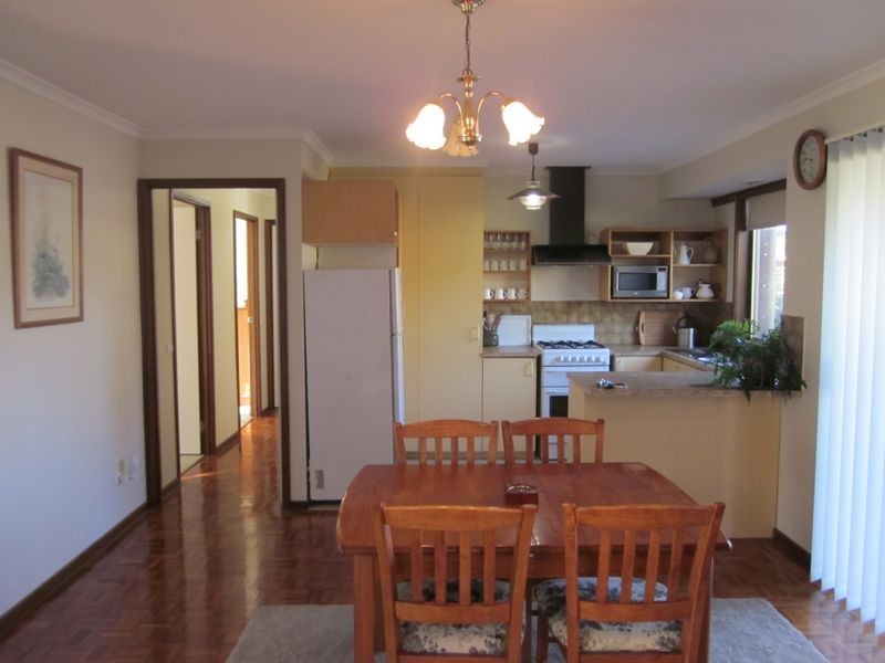 1/58 Woods Street, Beaconsfield VIC 3807