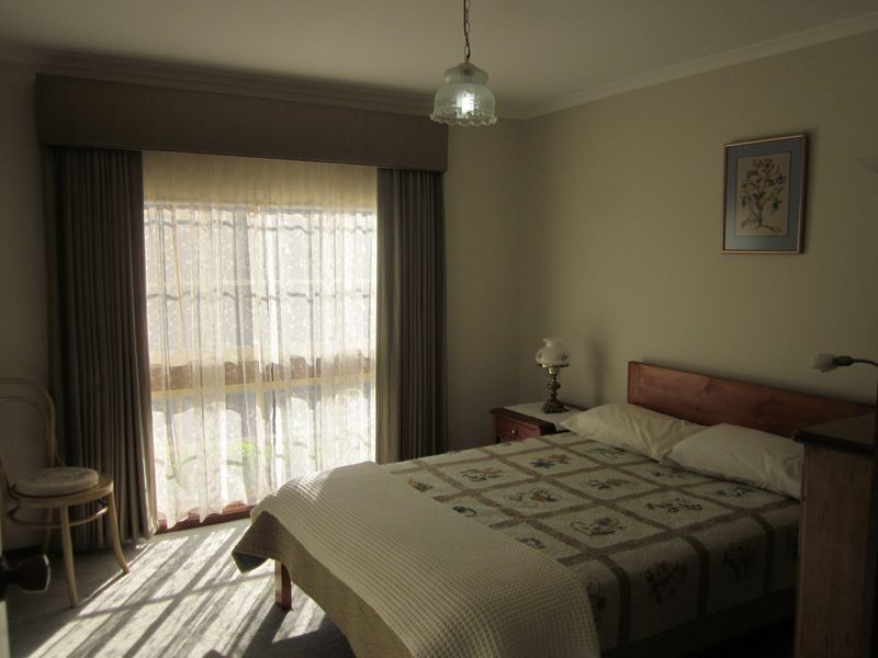 1/58 Woods Street, Beaconsfield VIC 3807