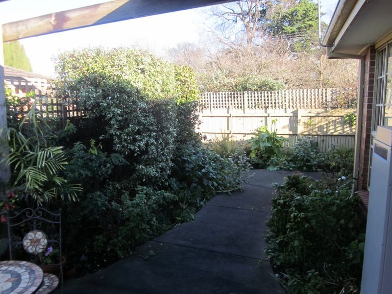 1/58 Woods Street, Beaconsfield VIC 3807