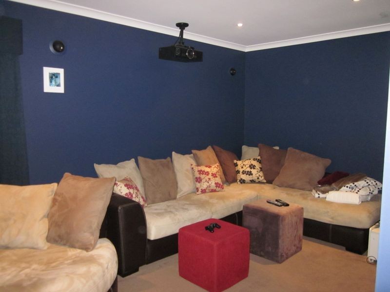 4 Westwood Road, Cranbourne East VIC 3977