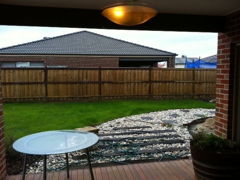 4 Westwood Road, Cranbourne East VIC 3977