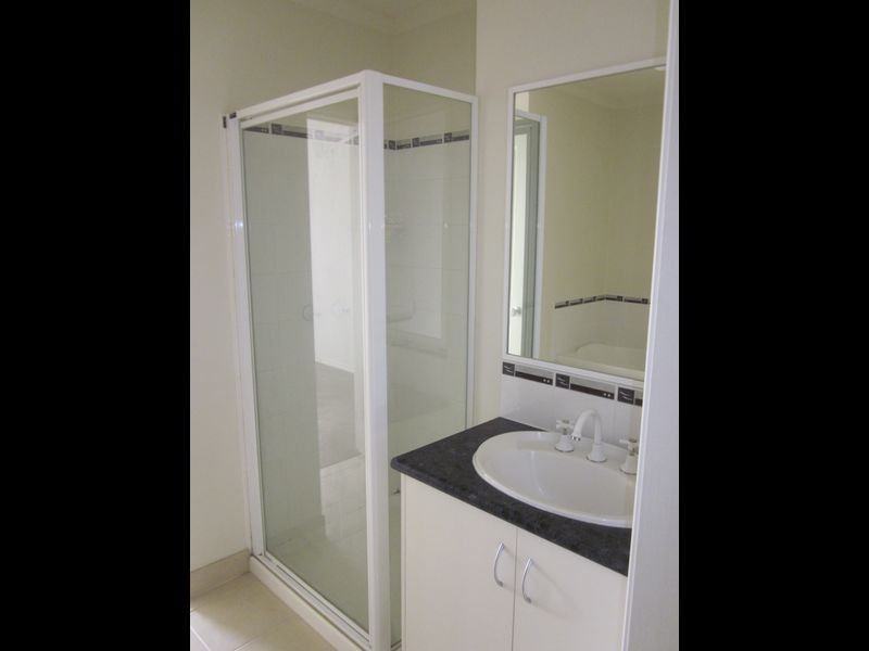 1/60 Sunnyvale Drive, Langwarrin VIC 3910