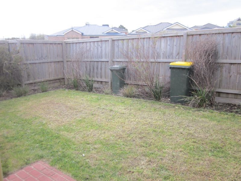 1/60 Sunnyvale Drive, Langwarrin VIC 3910