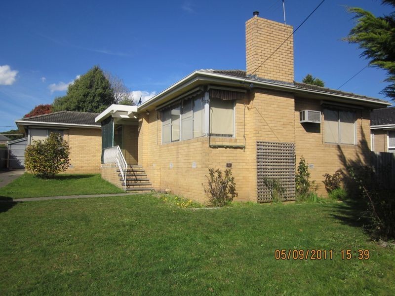 17 Evan Street, Berwick VIC 3806