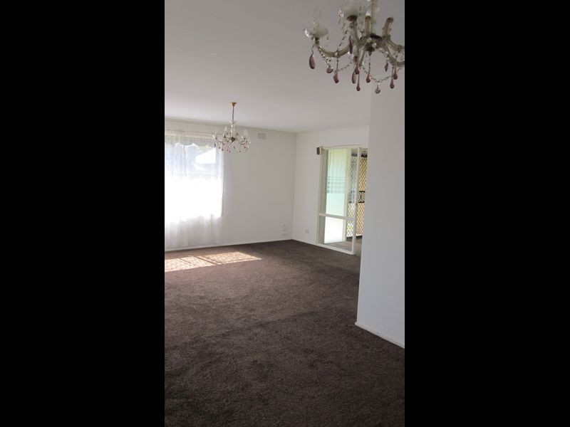 17 Evan Street, Berwick VIC 3806