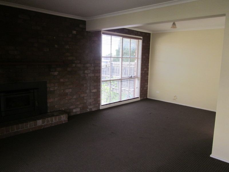 6 Florence Avenue, Berwick VIC 3806