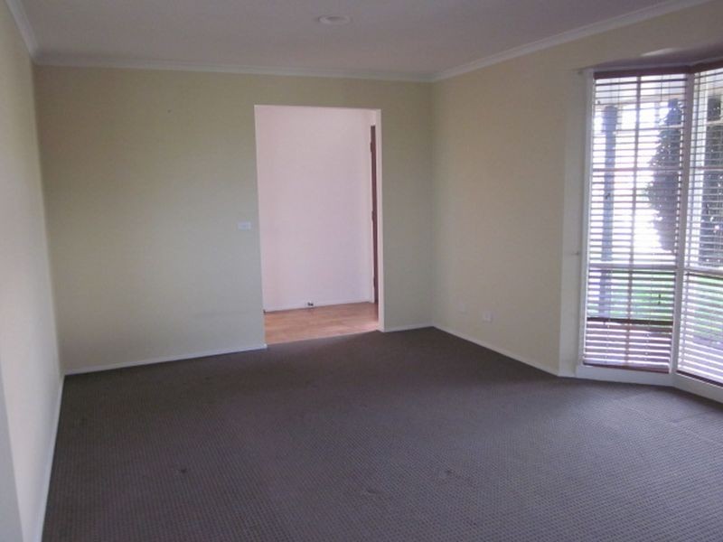 6 Florence Avenue, Berwick VIC 3806