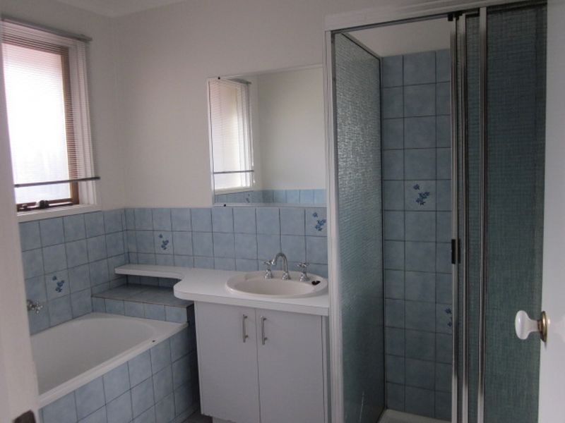 6 Florence Avenue, Berwick VIC 3806