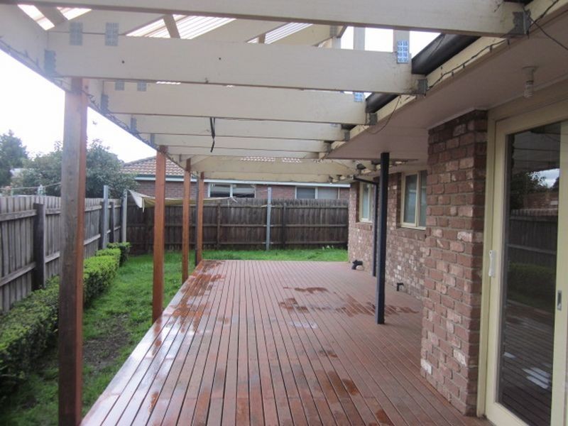 6 Florence Avenue, Berwick VIC 3806