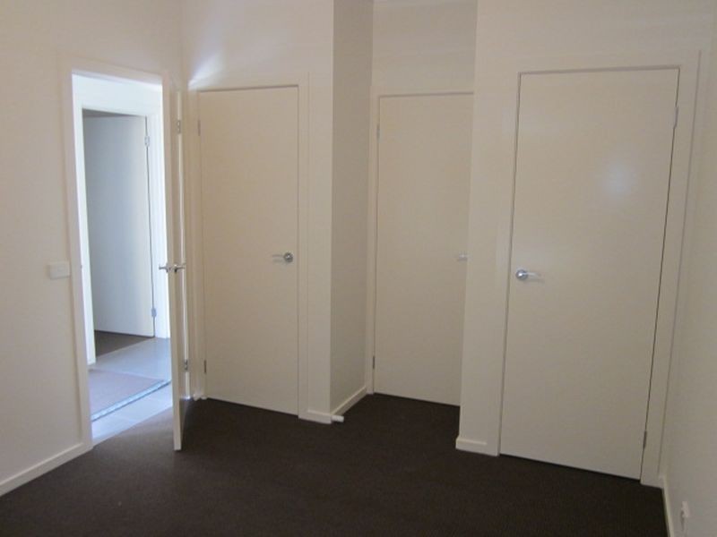 82 Sabel Drive, Cranbourne North VIC 3977